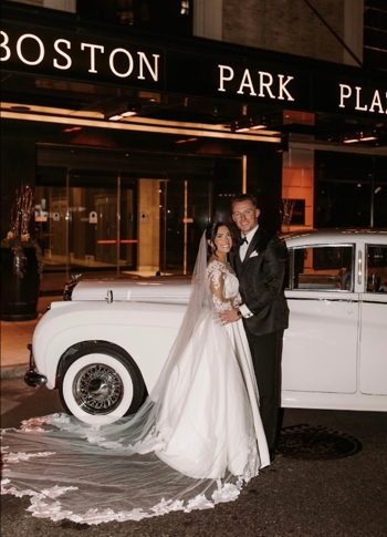 1960 Bentley Park Plaza